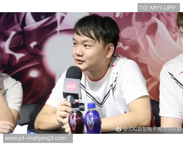 深入解析英雄联盟战术JDG的进攻体系与战术布局策略